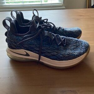 Nike Lebron 15 Low